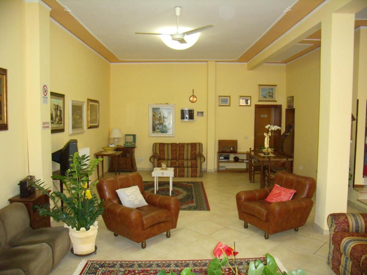 Verena Dependance Savoia & Campana Монтекатіні-Терме Екстер'єр фото